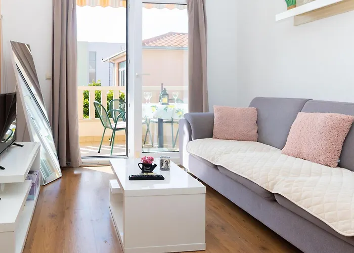 In With House Sea View